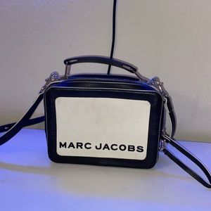 Marc Jacobs The Box 20 crossbody bag
